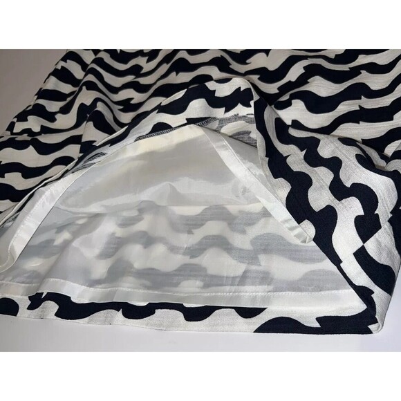 Ann Taylor Mini Skirt Ivory and Black Textured Women’s 10 Excellent! - Picture 4 of 9